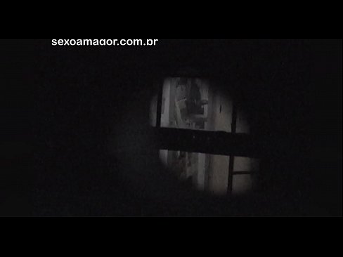 ❤️ Бландзінка таемна здымаецца на відэа з суседскага вуаерыста, схаванага за пустымі цэгламі ☑ Чортнае відэа  на be.shufflesex-com.ru ❌❤